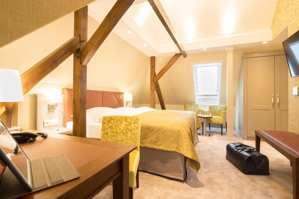 Parkhotel Gueldene Berge Weissenfels Quarto foto