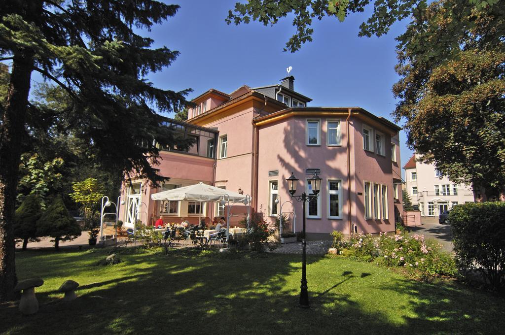 Parkhotel Gueldene Berge Weissenfels Exterior foto